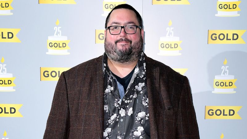 Featured image for "The Office' Actor Ewen MacIntosh Dies at 50"