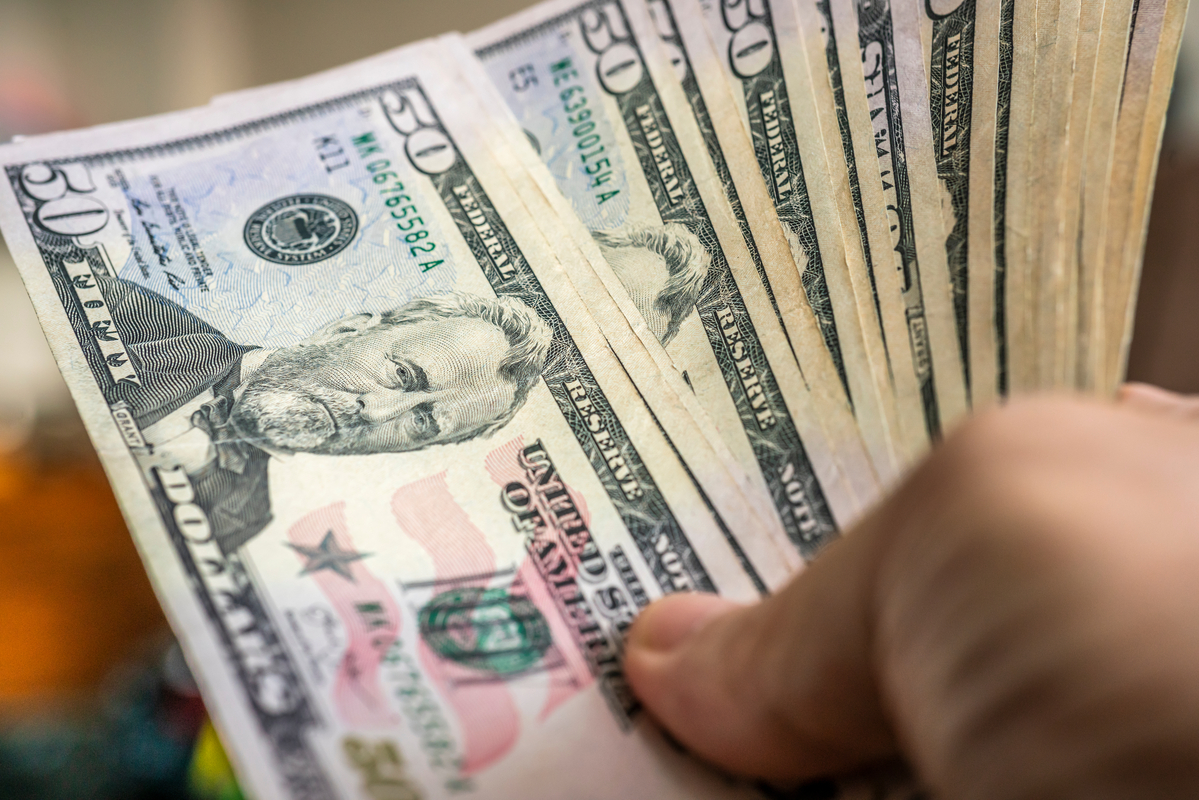 Featured image for "Maximizing Passive Income: The Safest Dividend Stocks for High Yields"