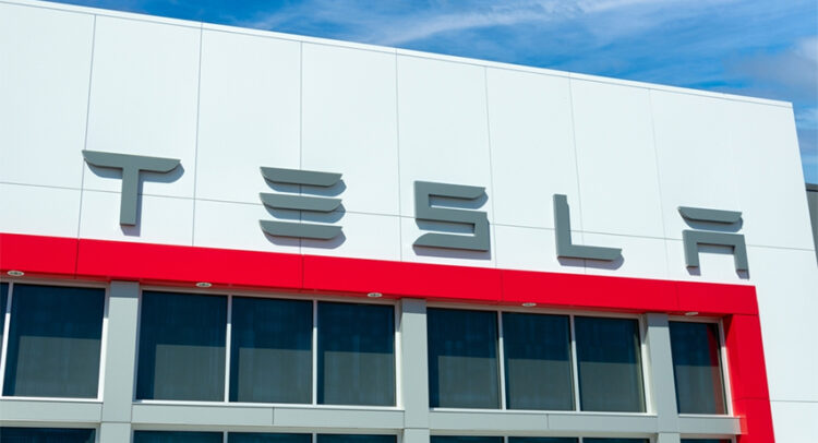 Featured image for Top Investor Warns to Caution Ahead of Tesla's Earnings