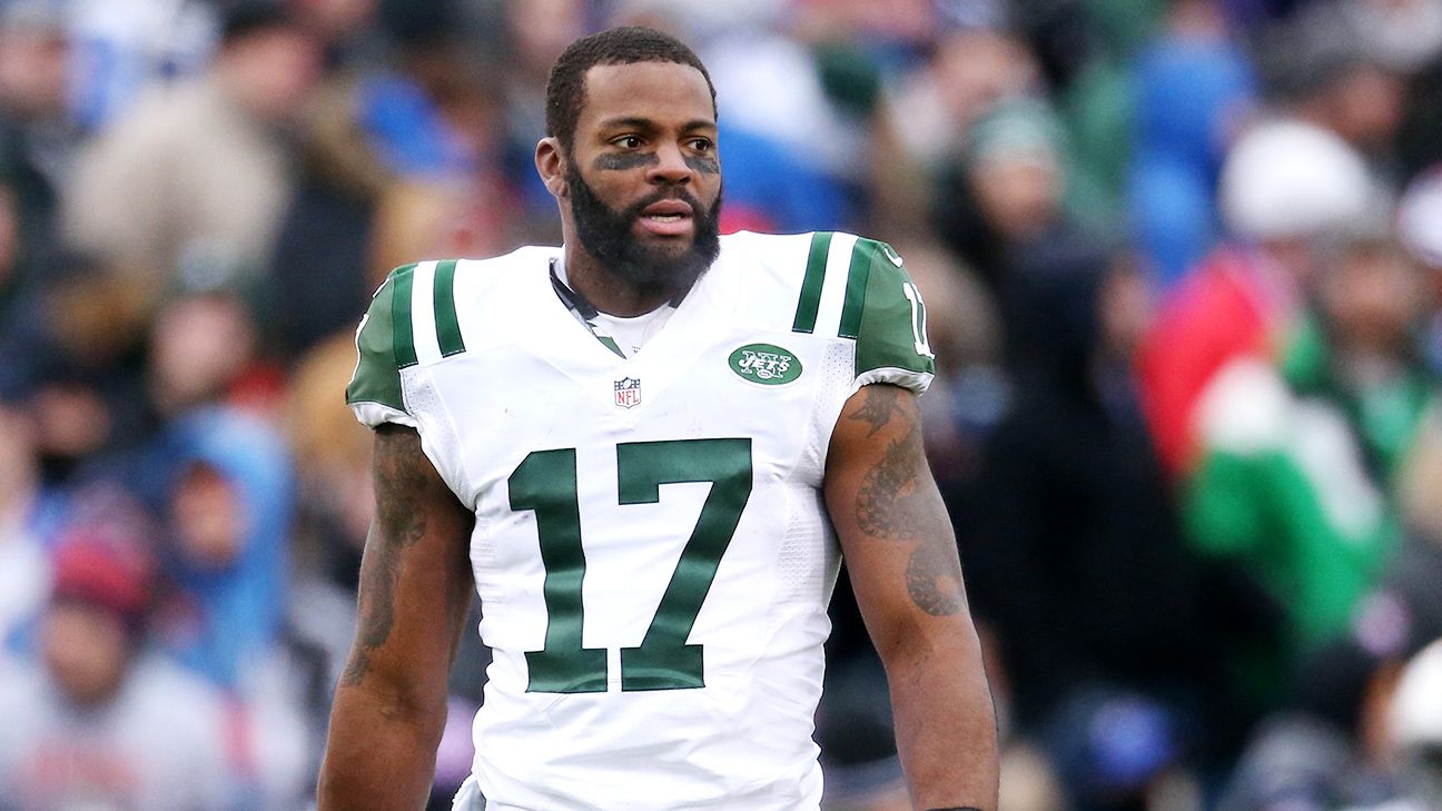 Featured image for "Former NFL Star Braylon Edwards Rescues 80-Year-Old from Assault"