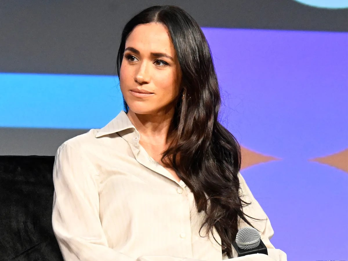 "Royal Photo Controversy: Meghan Markle's Conflicted Emotions and Manipulated Portraits"