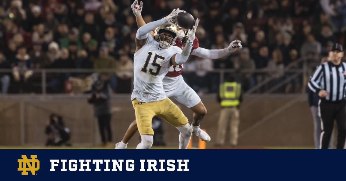 Featured image for Notre Dame Dominates Stanford in 49-20 Victory to End Regular Season