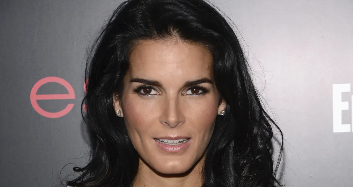 Featured image for Angie Harmon's Dog Fatally Shot by Delivery Driver: Investigation Update