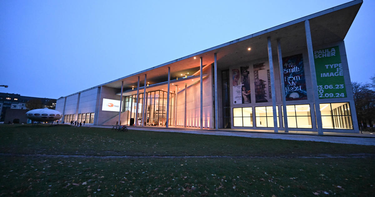 Featured image for "Art Gallery Employee's Secret Painting Sparks Police Investigation and Museum Controversy"