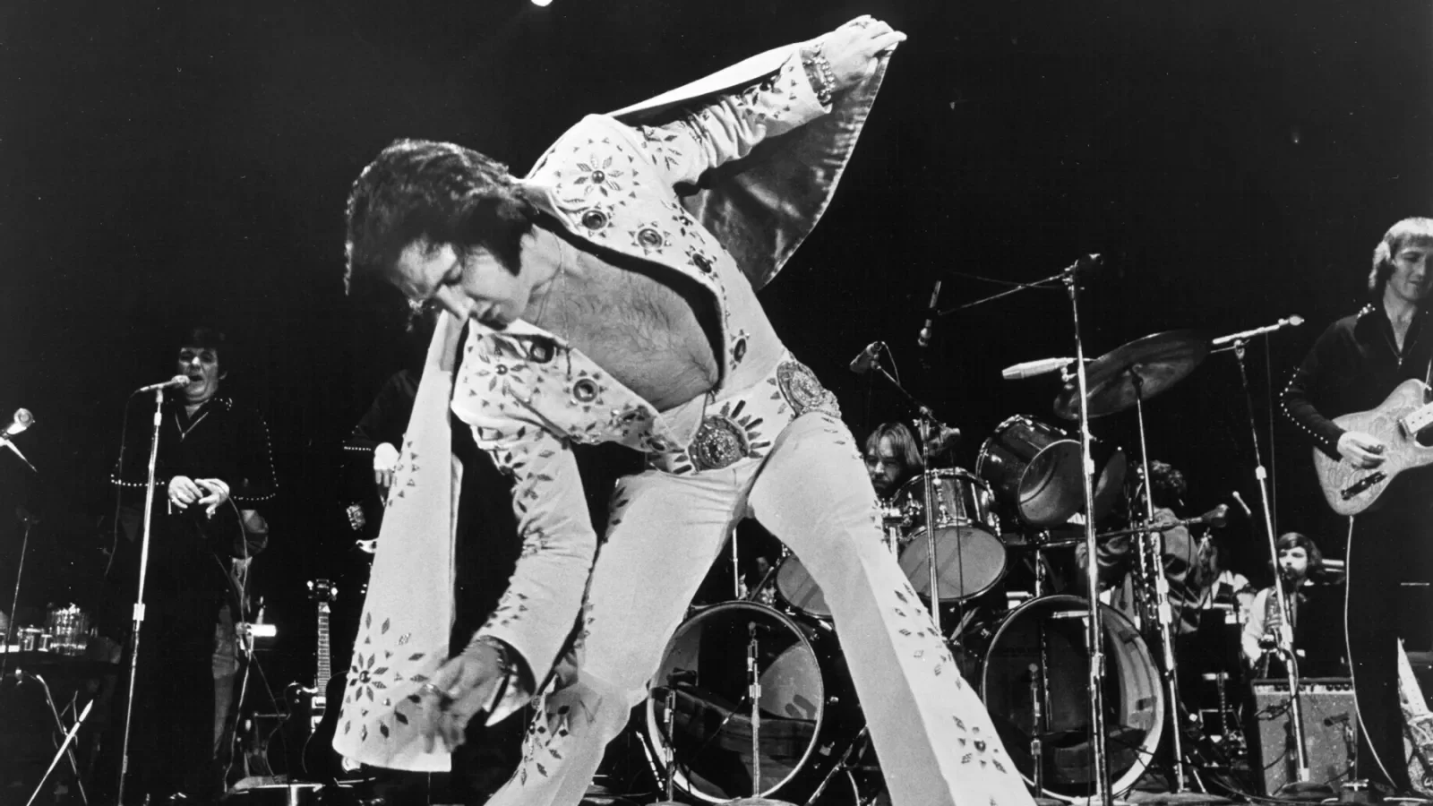EPiC Shines a Living Elvis: The King Still Rules the Stage