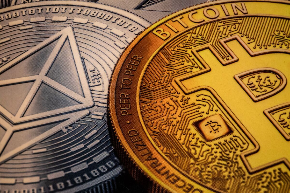 Bitcoin Fluctuates Near $90K Amid Market Optimism and Policy Hopes