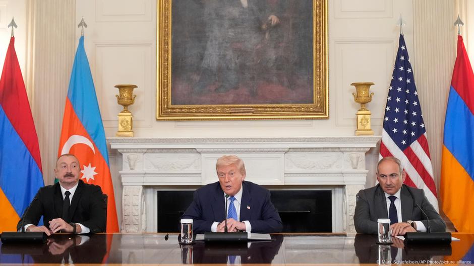 Featured image for Armenia and Azerbaijan Sign Historic Peace Deal Brokered by Trump Administration