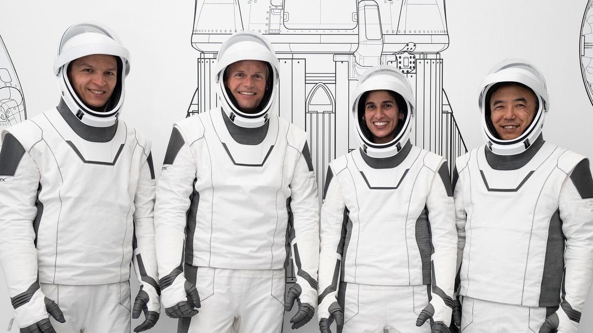 SpaceX's Crew-7 Astronauts Set for Aug. 25 Launch