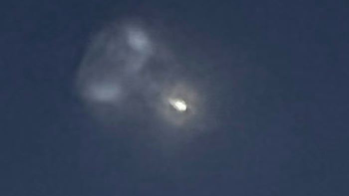 "Mysterious Lights: Unraveling Strange Sky Sightings Across Texas and Pennsylvania"