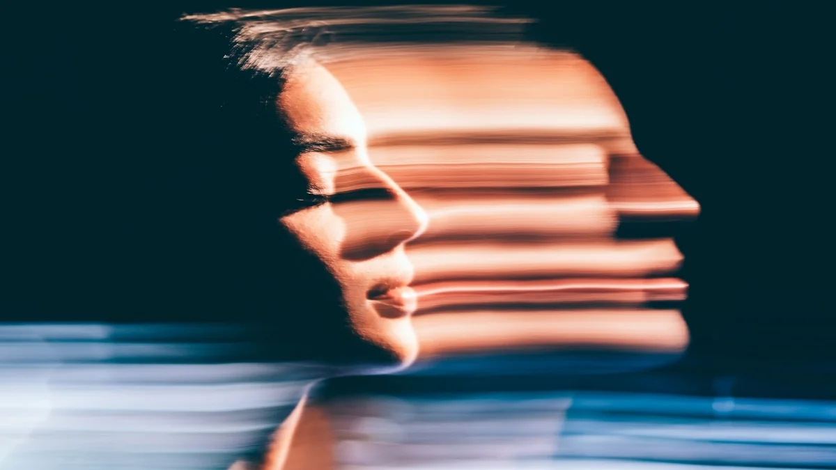 Sodium Nanoparticle Demonstrates Quantum-Wave Behavior at Unprecedented Scale