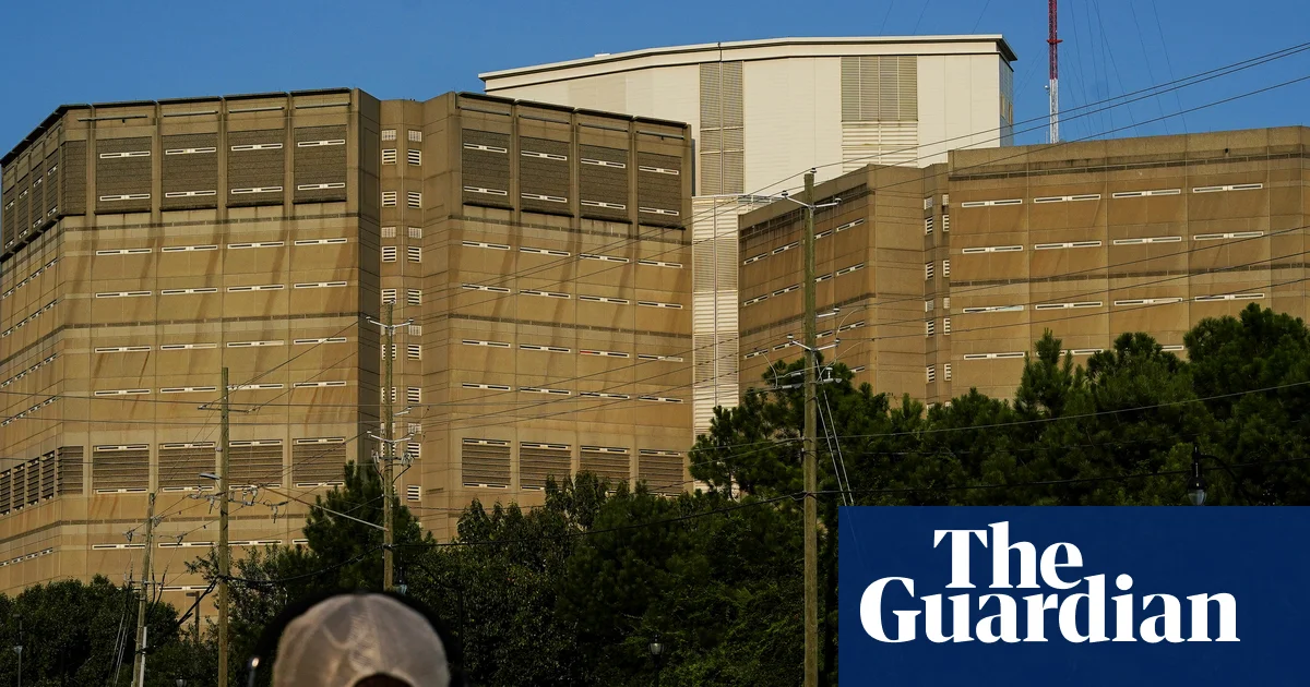 Featured image for Georgia Jail Escapees Hijack Lyft for Florida Getaway