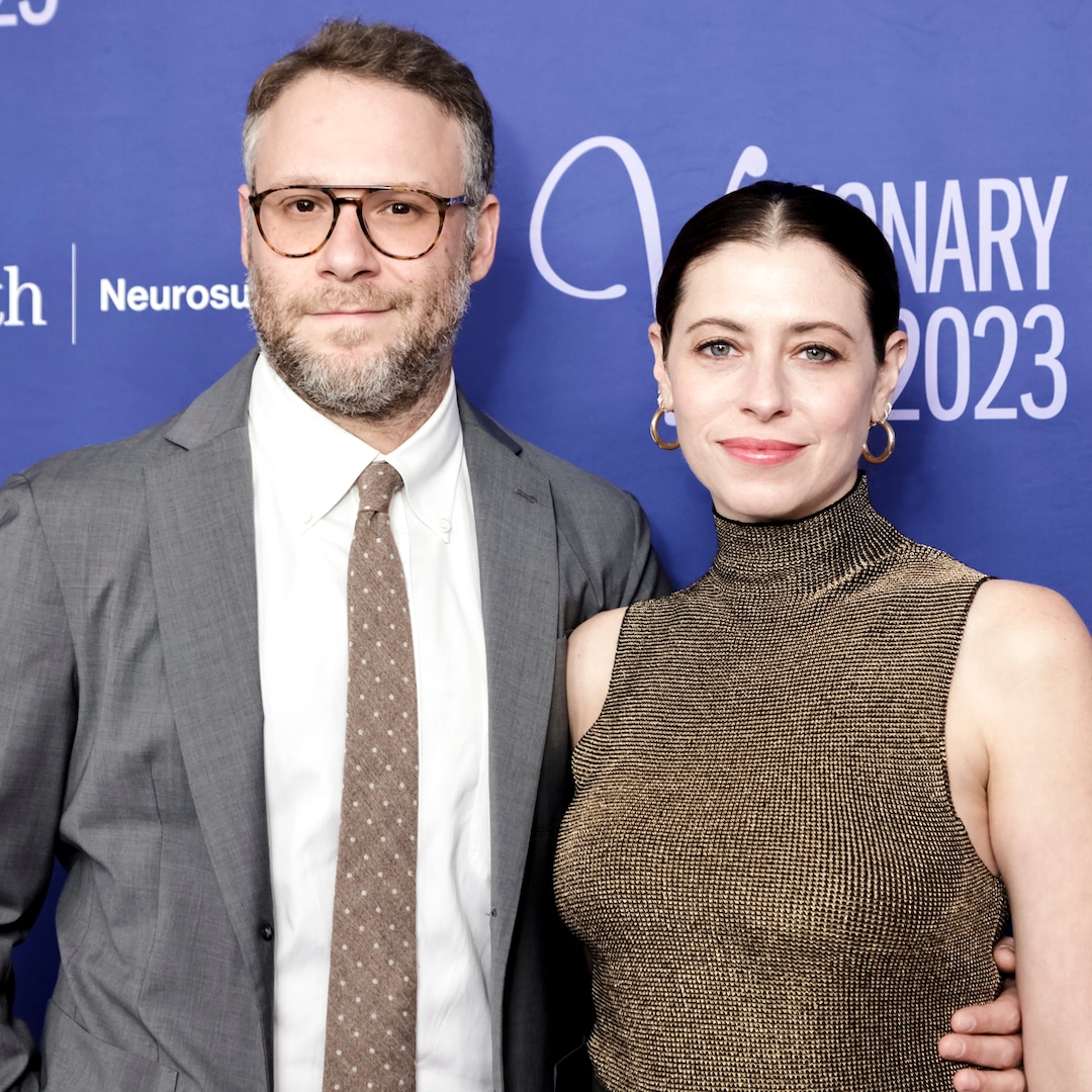 Featured image for Seth Rogen's Wife Lauren Miller Opens Up About Brain Aneurysm Surgery