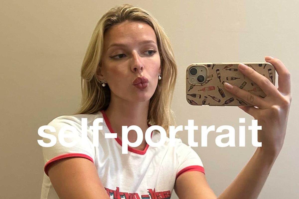 Featured image for Apple Martin Debuts as Self-Portrait Fashion Campaign Model