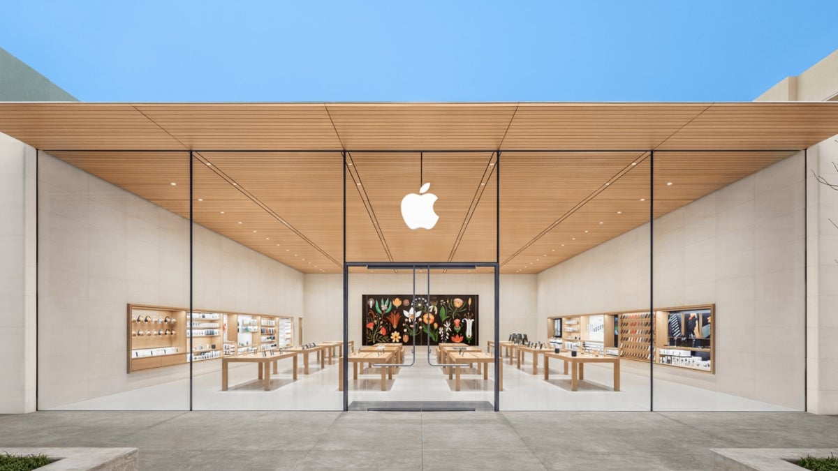 Apple Store Robbed of Hundreds of iPhones and iPads by Thieves Cutting Through Walls