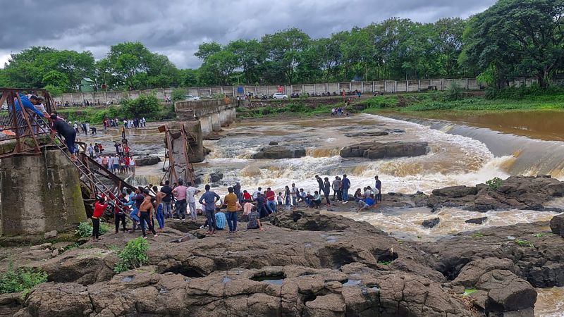 Featured image for Multiple Fatalities in Maharashtra Bridge Collapse