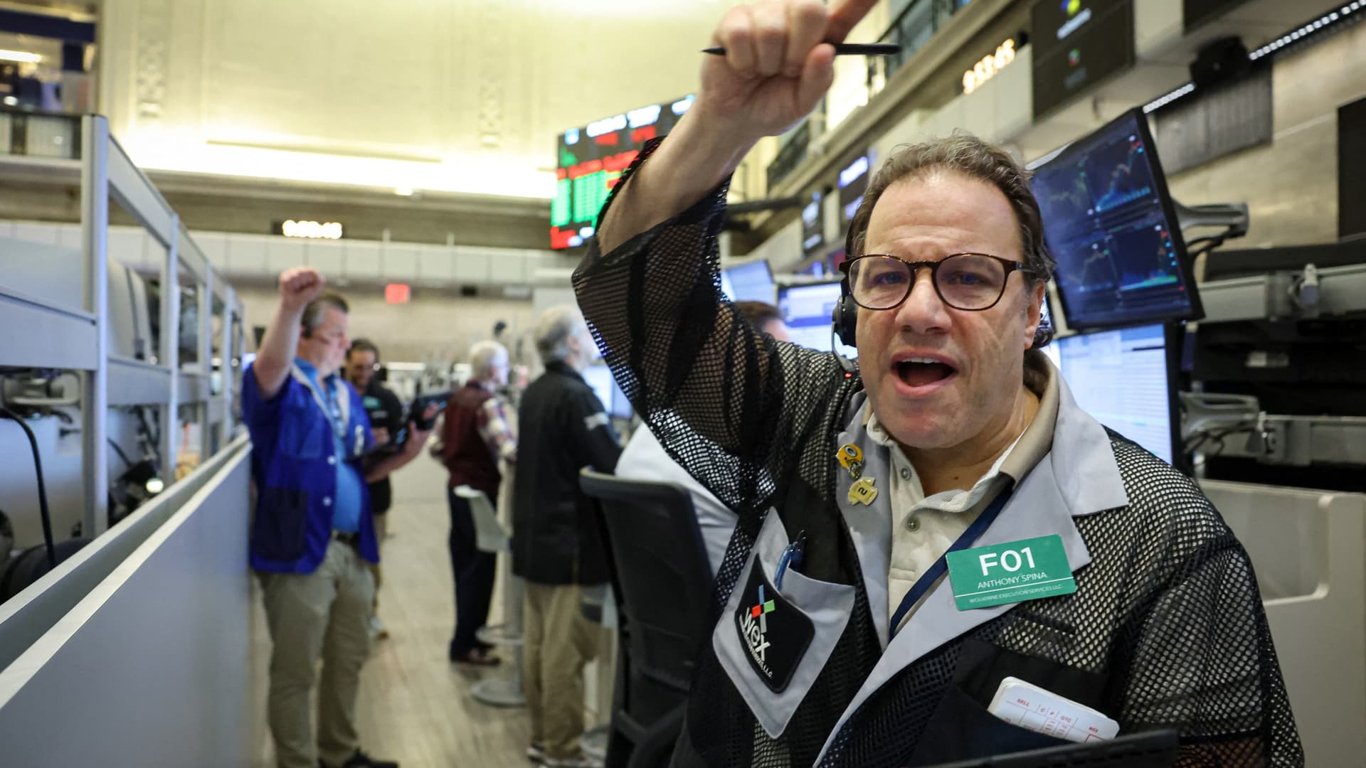 Featured image for BofA Upgrades Coinbase to Buy Amid Broader Trade Surge