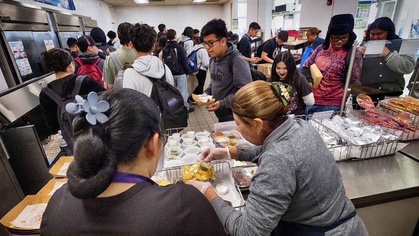 Featured image for "California Schools Struggle to Recruit Workers Amid Fast Food Minimum Wage Hike"