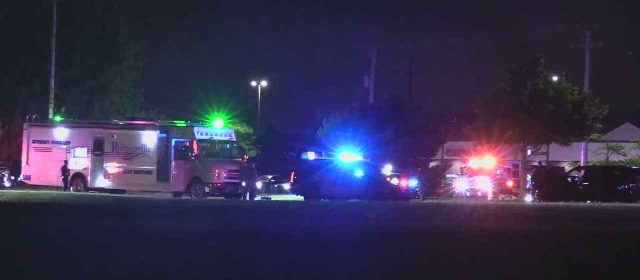 Gunman who shot officer in Romeoville arrested by police.