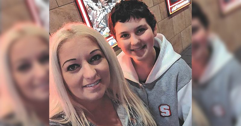 Featured image for Oregon Mom Convicted for Treating Daughter's Cancer with CBD Oil