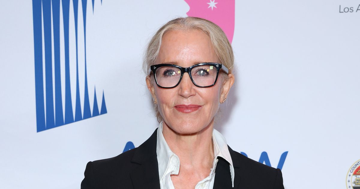 Featured image for Felicity Huffman's Admission: Breaking the Law for Her Daughter's Future