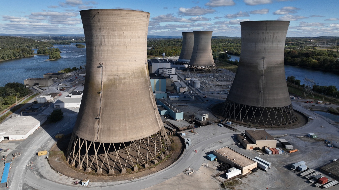 Tech Giants Embrace Nuclear Energy for AI Advancements