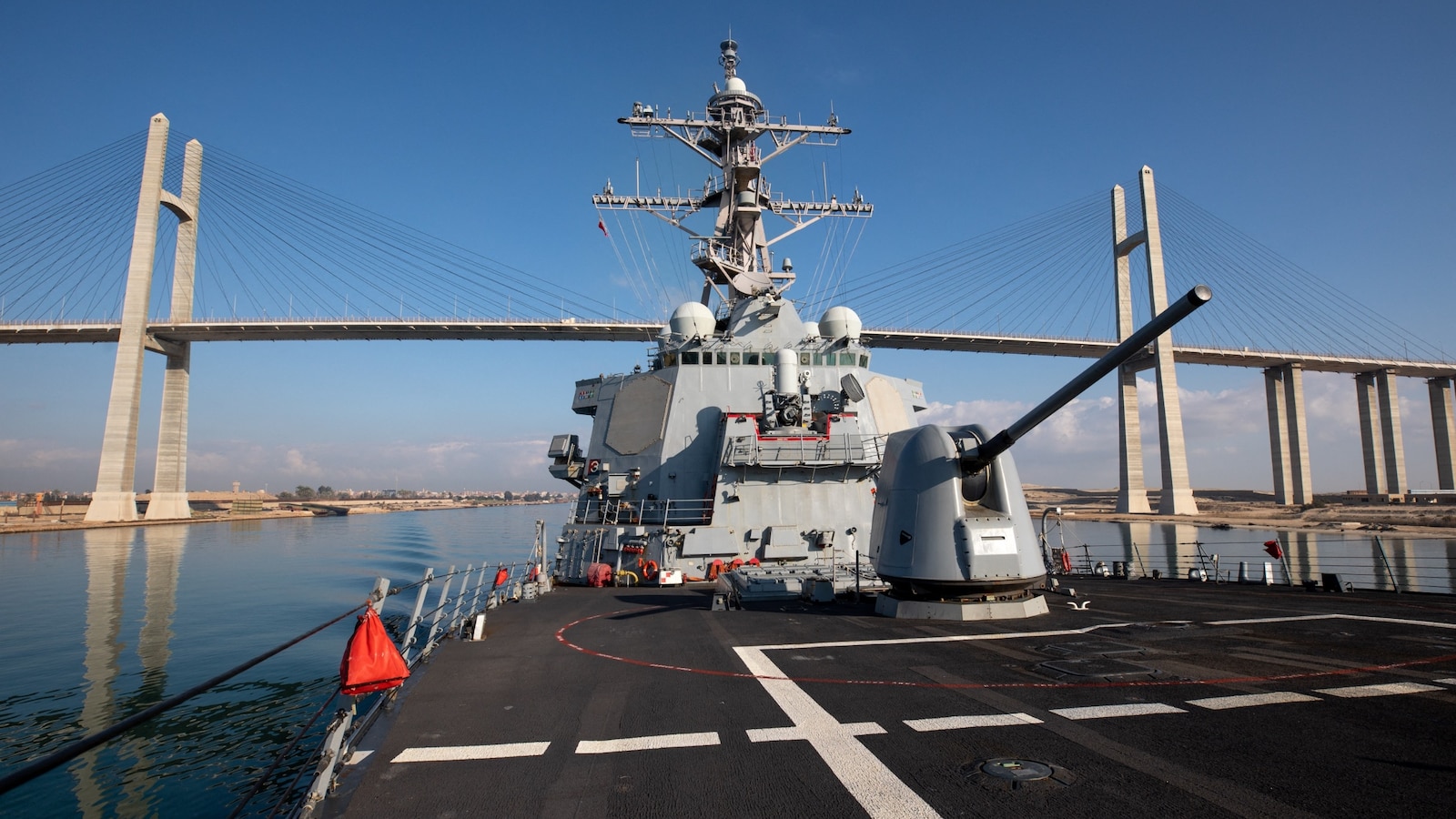 "US Fighter Jet Intercepts Houthi Missile Targeting American Warship in Red Sea"