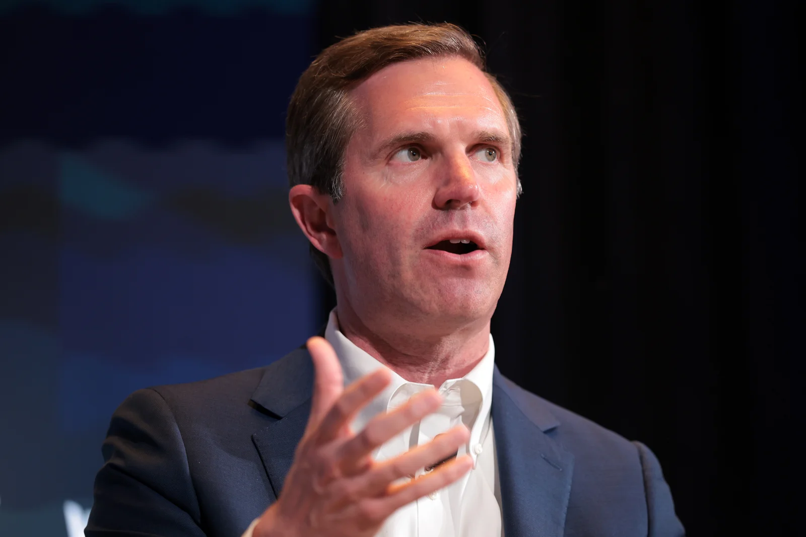 Governors Criticize Trump’s Tariffs for Causing Economic Chaos and Rising Costs