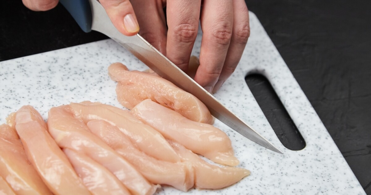 Featured image for Contaminated Meat May Be a Hidden Cause of UTIs