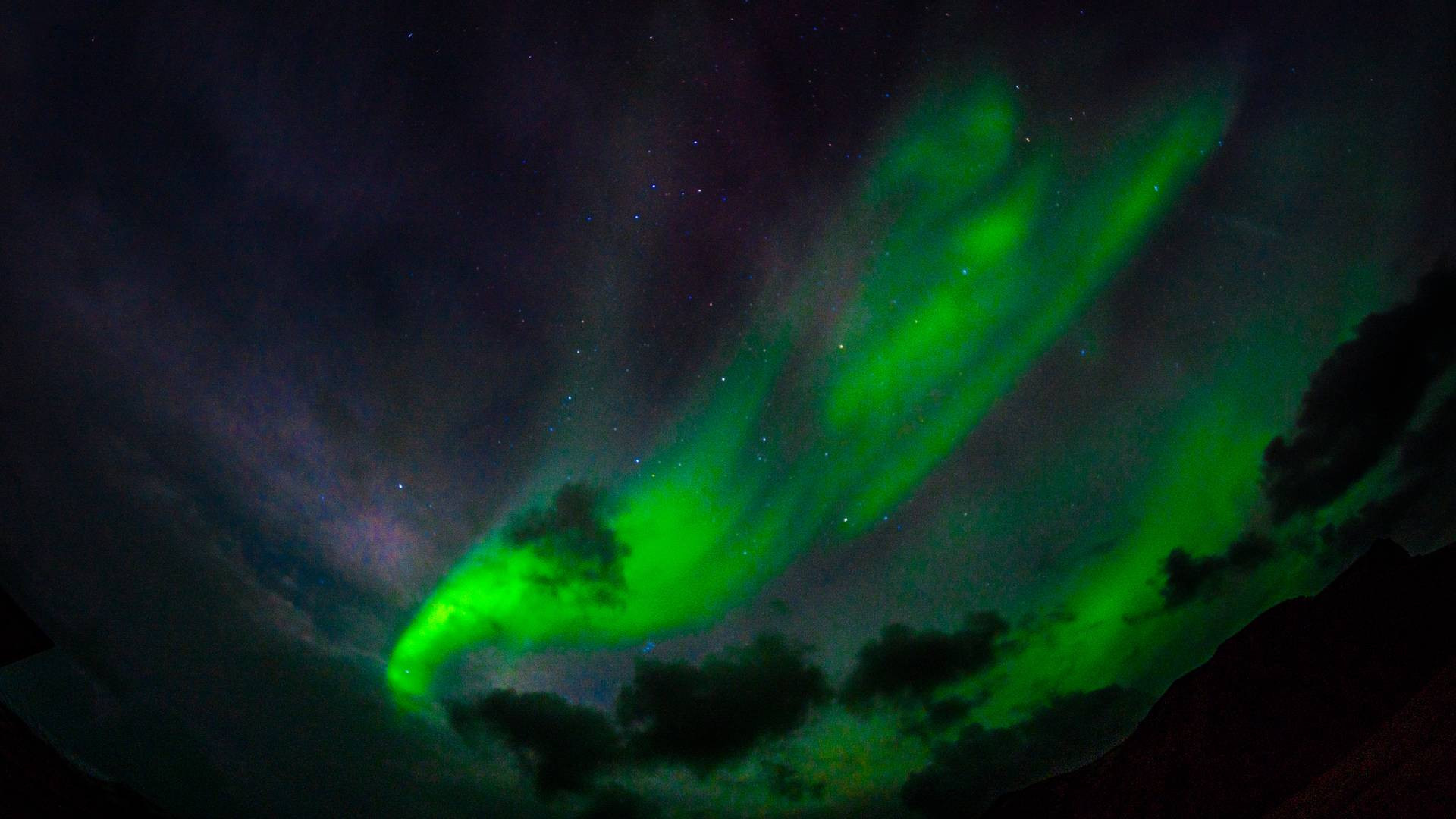 Featured image for "Scientists Create Stunning Artificial Airglow Display Over Alaska"