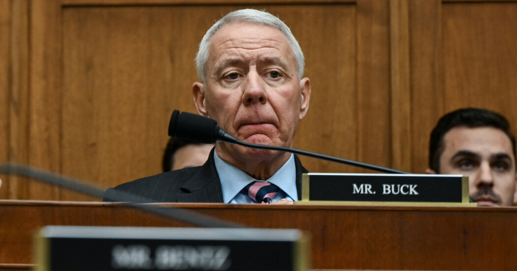 "Colorado GOP Rep. Ken Buck's Early Exit Shrinks House Majority"