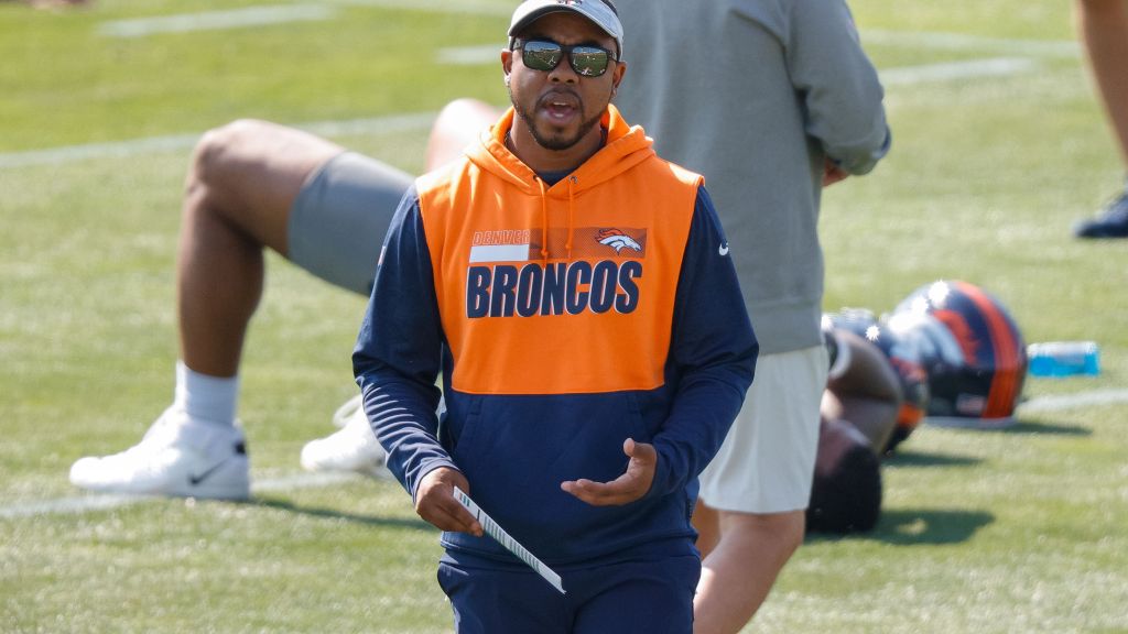 "Packers Consider Broncos DB Coach Christian Parker for Defensive Coordinator Role"