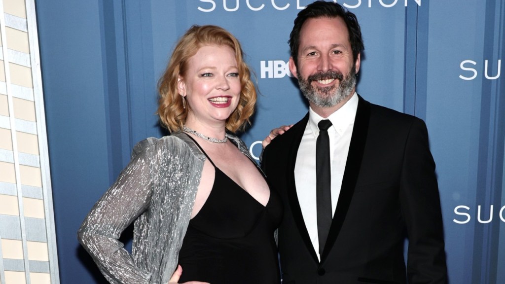 Succession Star Sarah Snook Expecting First Child, Debuts Baby Bump