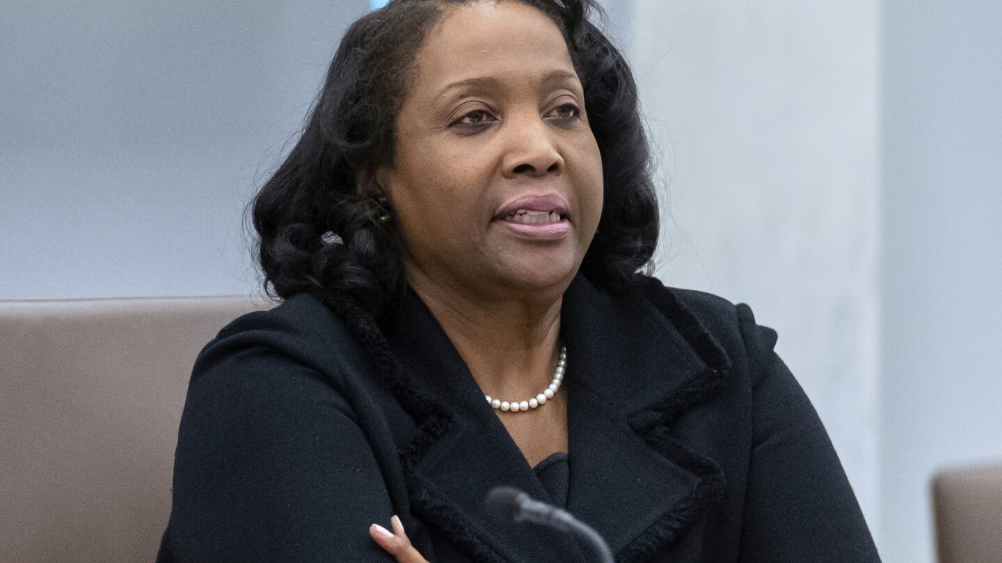 Judge Temporarily Blocks Trump's Efforts to Remove Fed Governor Lisa Cook