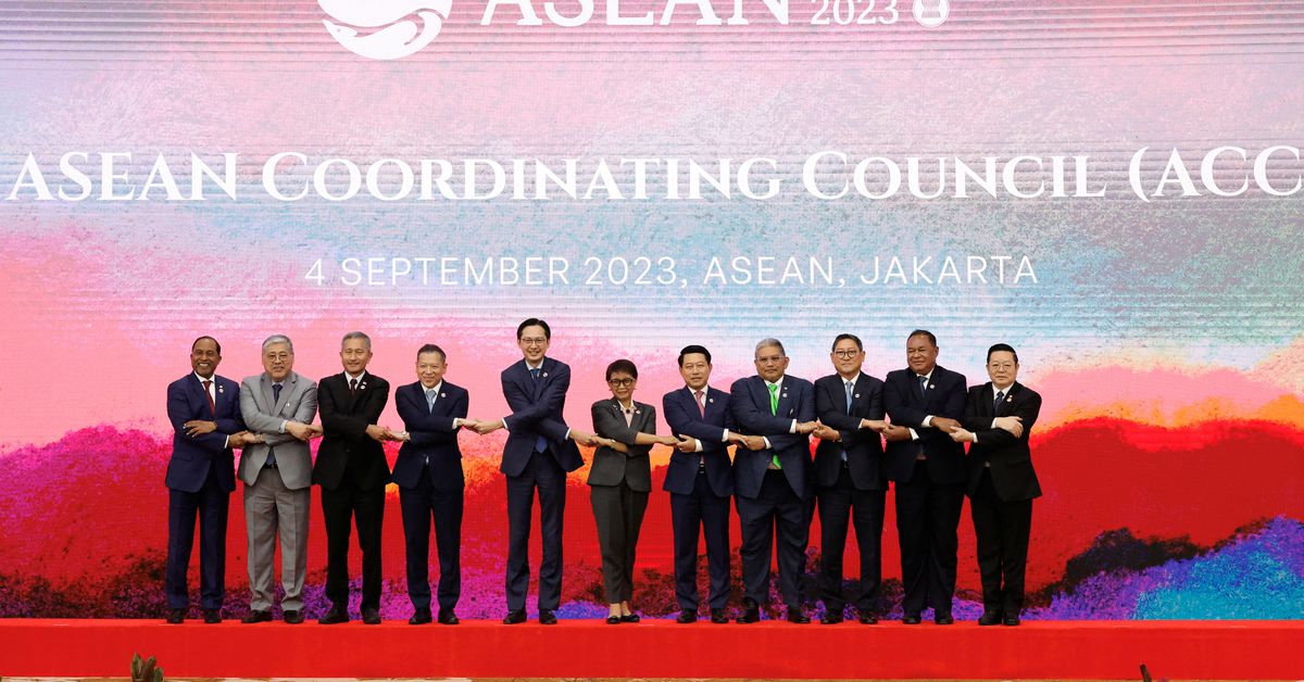ASEAN Summit: Tensions Rise Over China's Territorial Map