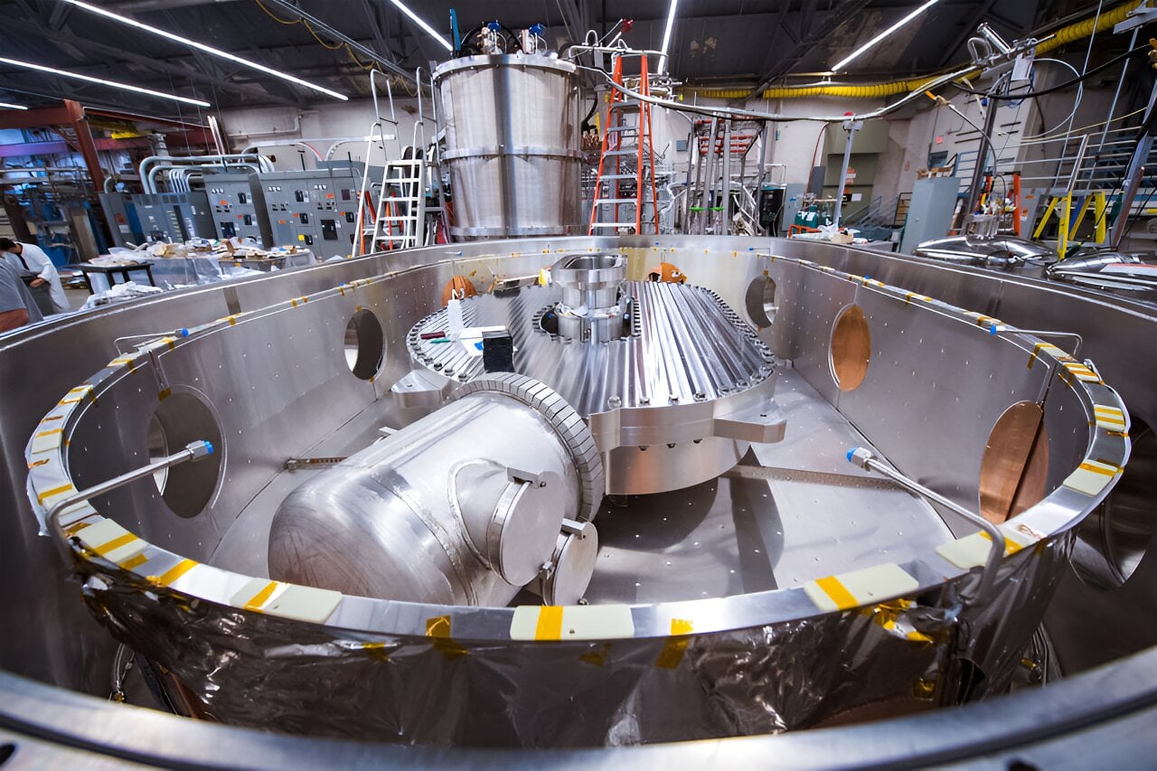 Featured image for "Breakthrough: High-Temperature Superconducting Magnets Pave the Way for Fusion Power"