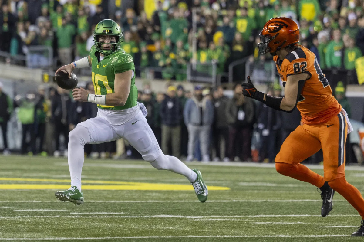 Oregon Ducks Secure Pac-12 Title Game Rematch with Washington After Dominating Oregon State