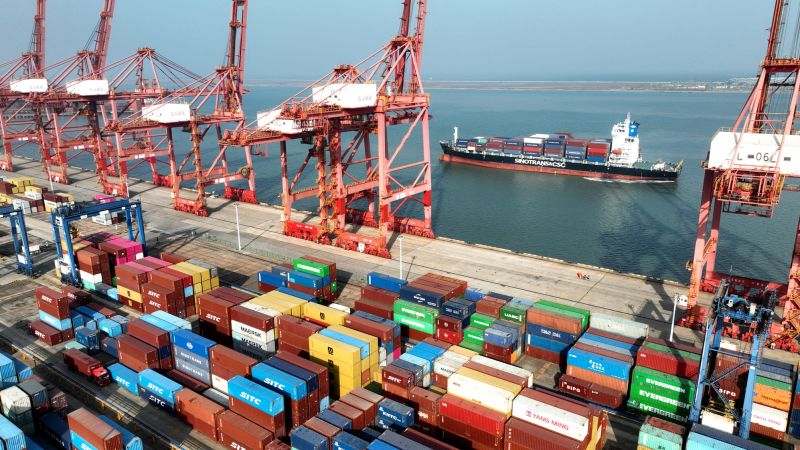 China's Exports Experience First Annual Decline in Seven Years