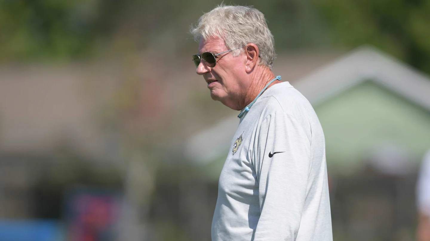 Broncos' Assistant Coach Westhoff Resigns Over Health Concerns