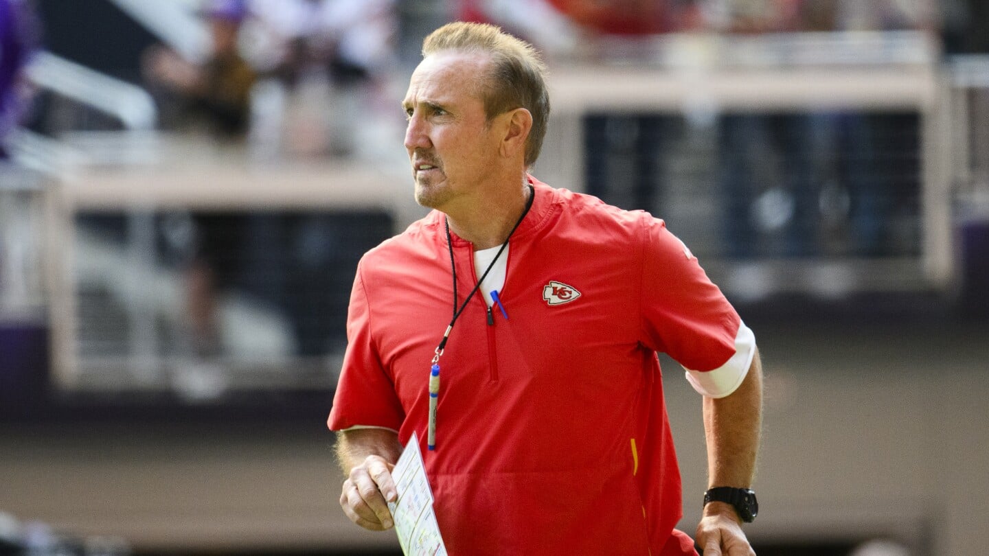 Featured image for "Chiefs Extend Contract of Defensive Coordinator Steve Spagnuolo"
