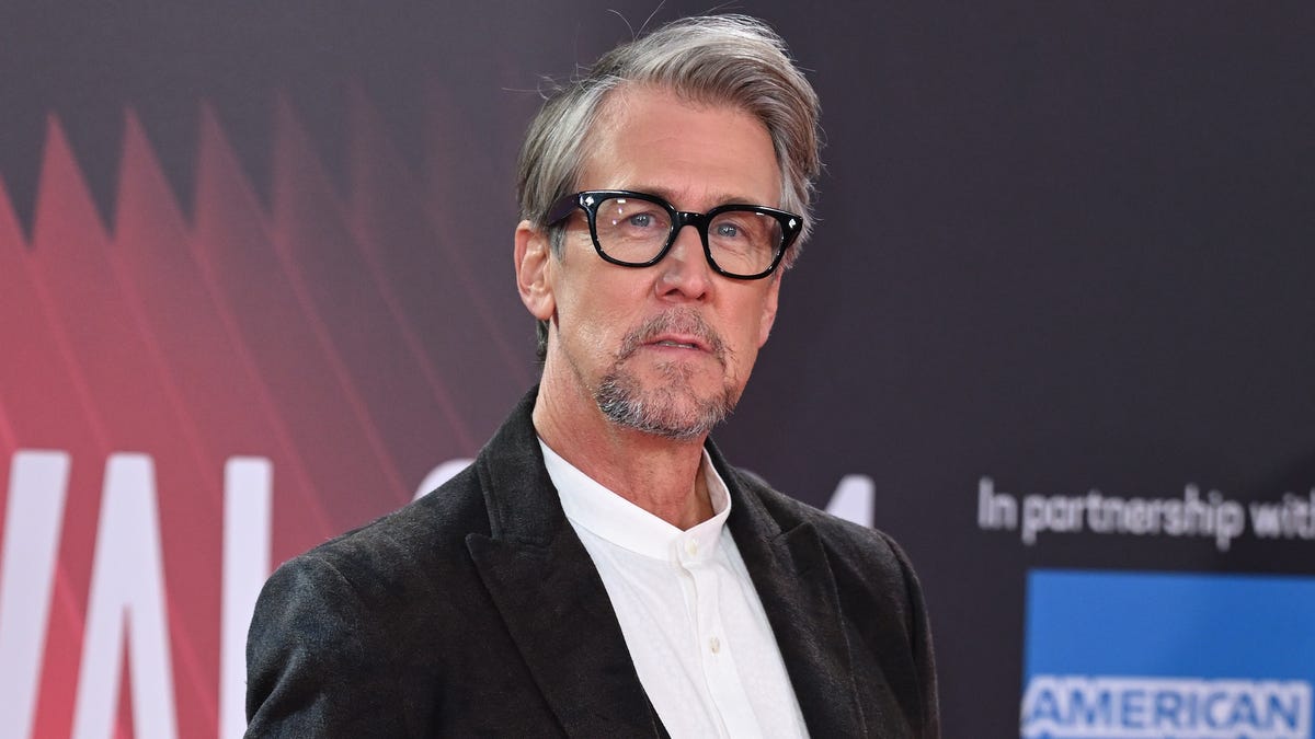 Featured image for 'Succession' Star Alan Ruck's Car Crash into LA Pizza Shop Caught on Video