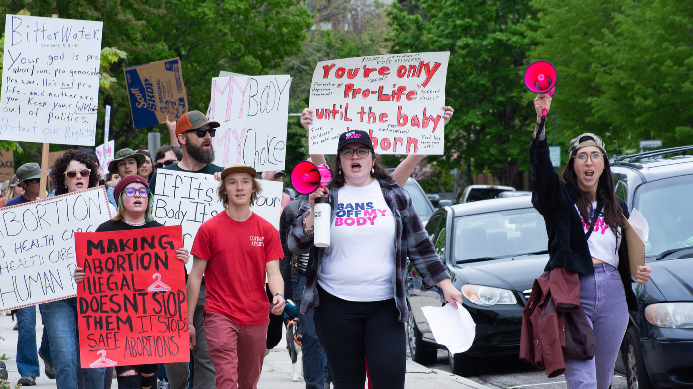 Idaho lawmakers pass bills restricting abortion access and court intervention.