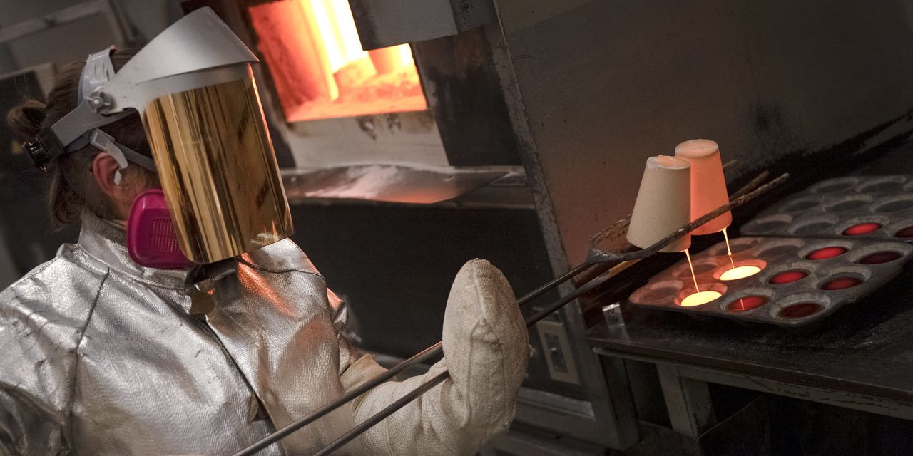 Featured image for Newmont's $19.5 Billion Bid for Newcrest Bolsters Gold Merger Dominance.