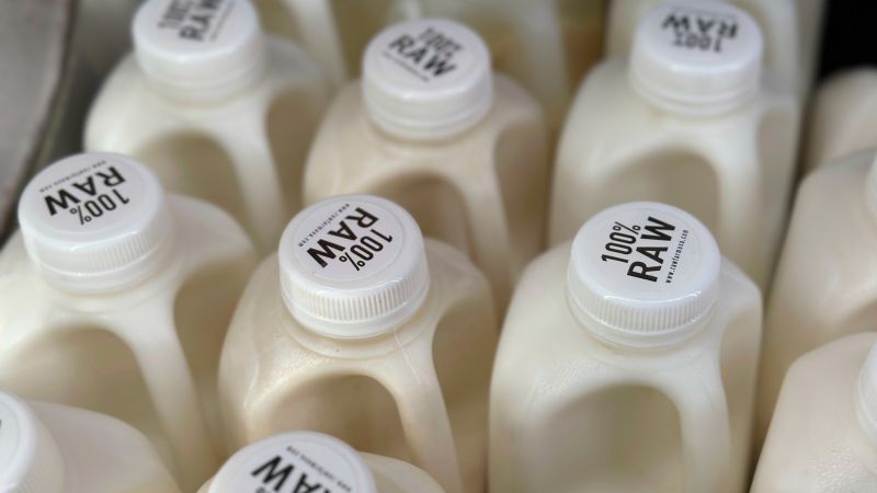 Featured image for California Raw Milk Illnesses Spark Bird Flu Concerns Amid Murky Case