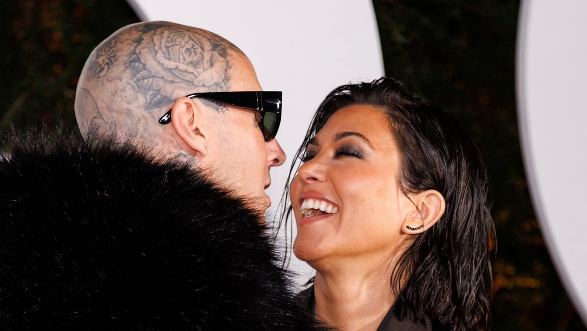 Featured image for Kourtney Kardashian and Travis Barker Welcome Baby Boy