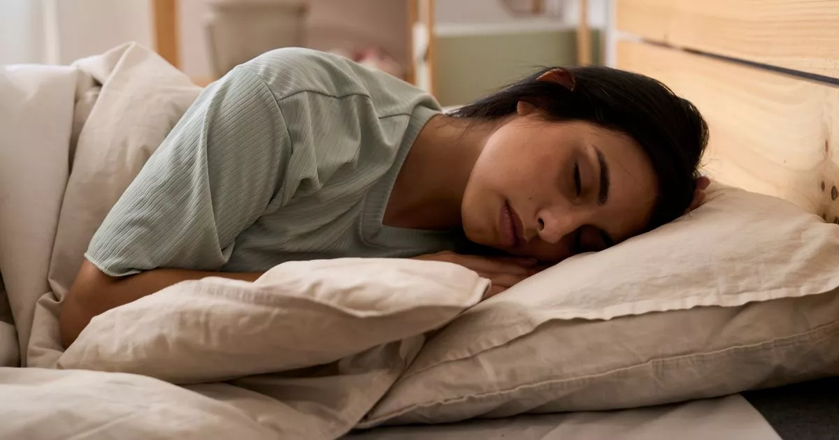 Featured image for Best Sleep Positions and Habits to Protect Your Brain from Decline