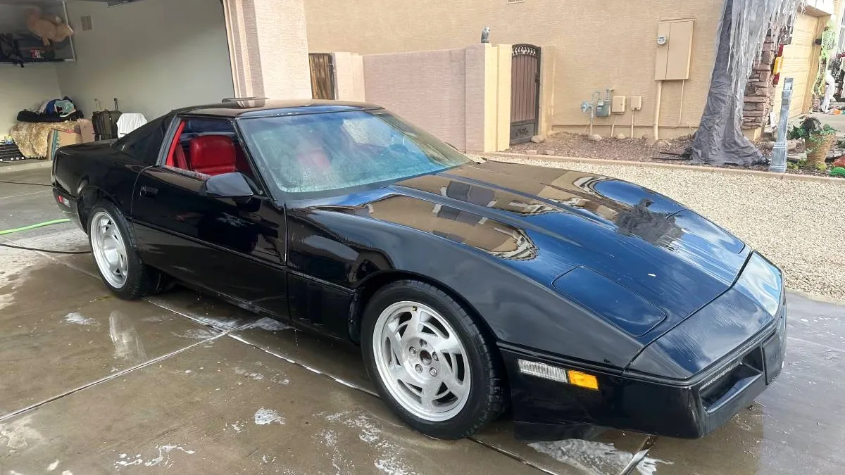 Featured image for Forgotten 1990 Chevy Corvette ZR1: A Cheap Deal or Pristine Gem?
