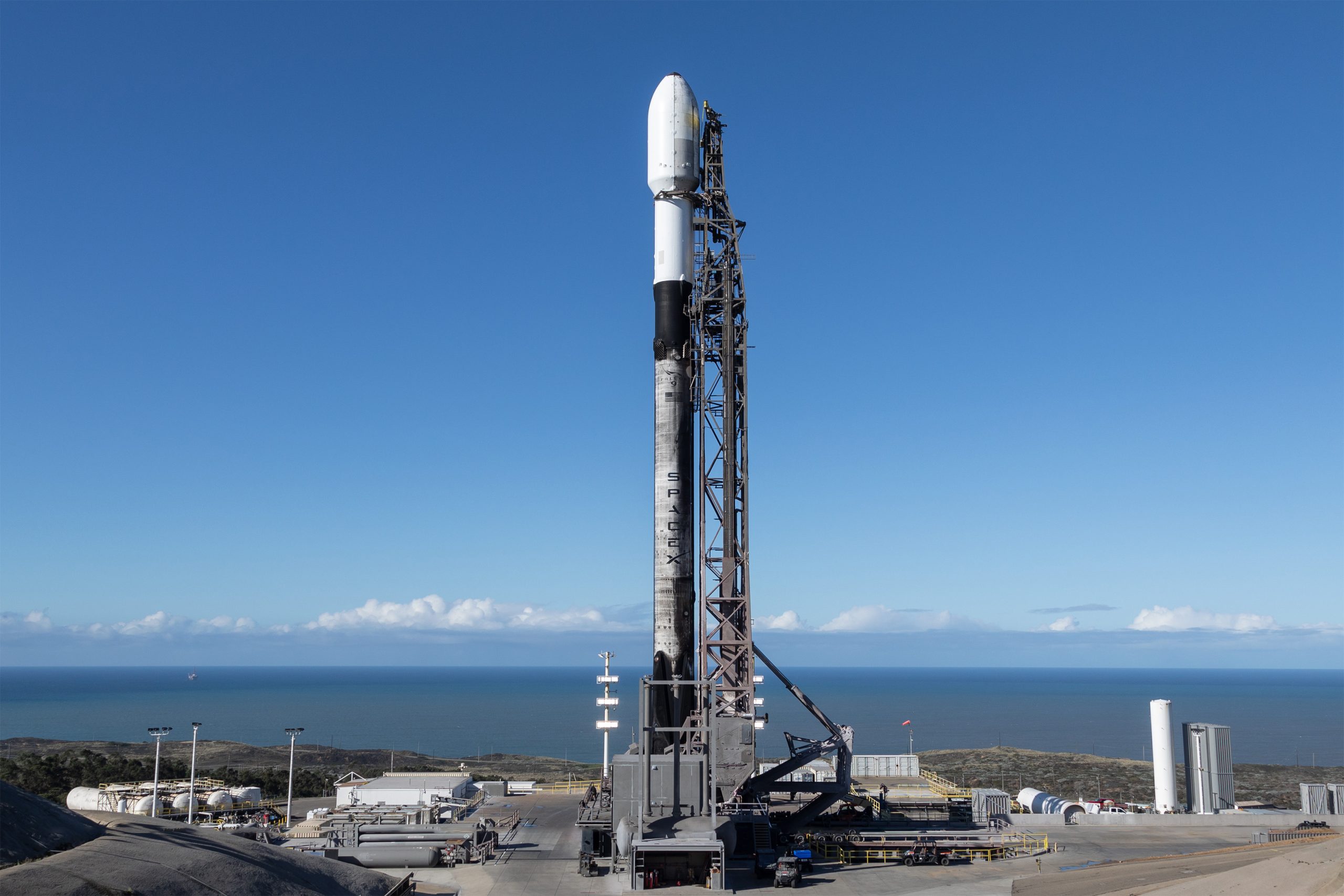 Featured image for SpaceX Delays and Reschedules Rocket Launches from California