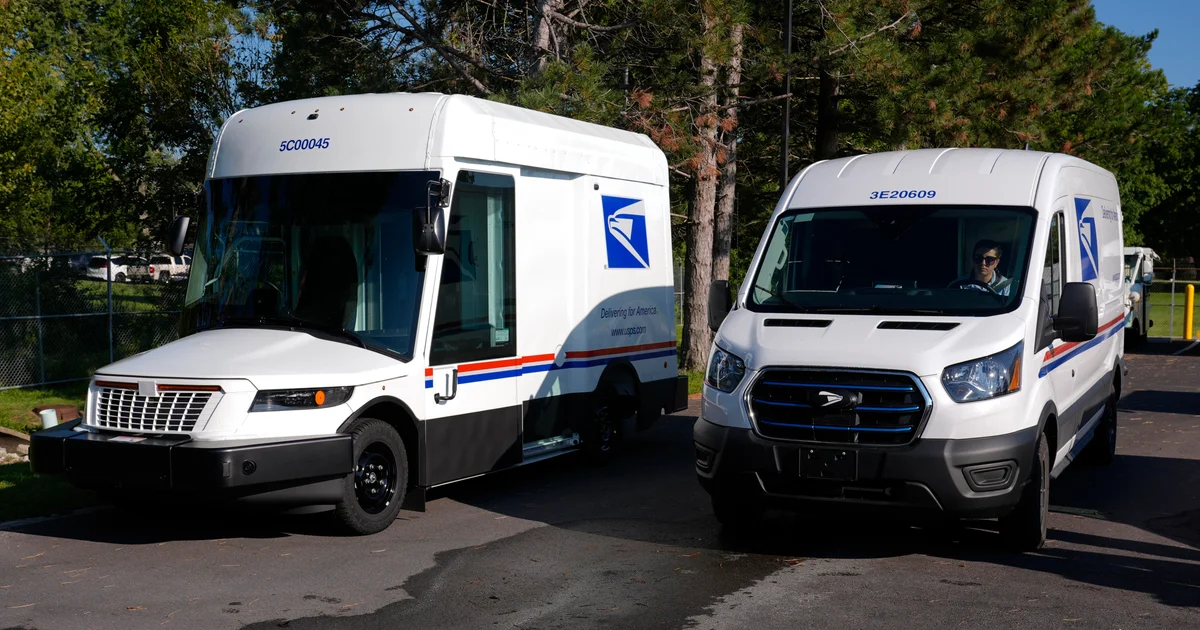 Featured image for GOP Efforts to Sell USPS's New Electric Mail Trucks Blocked