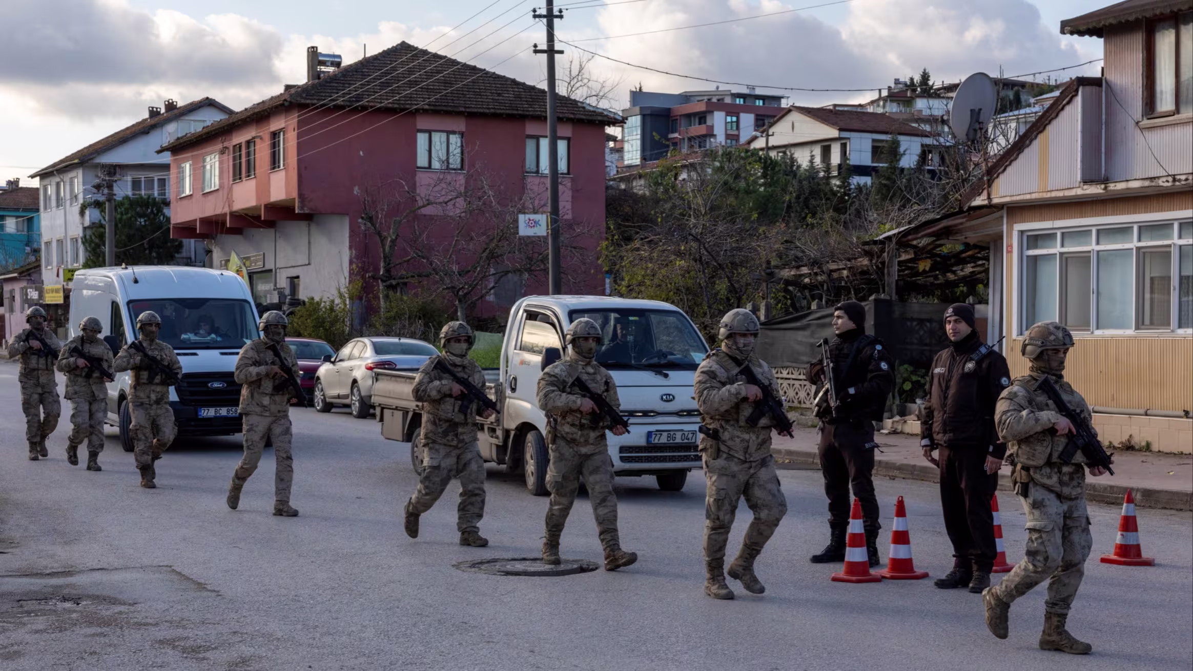 Featured image for Turkey detains 357 ISIS suspects amid deadly police clashes