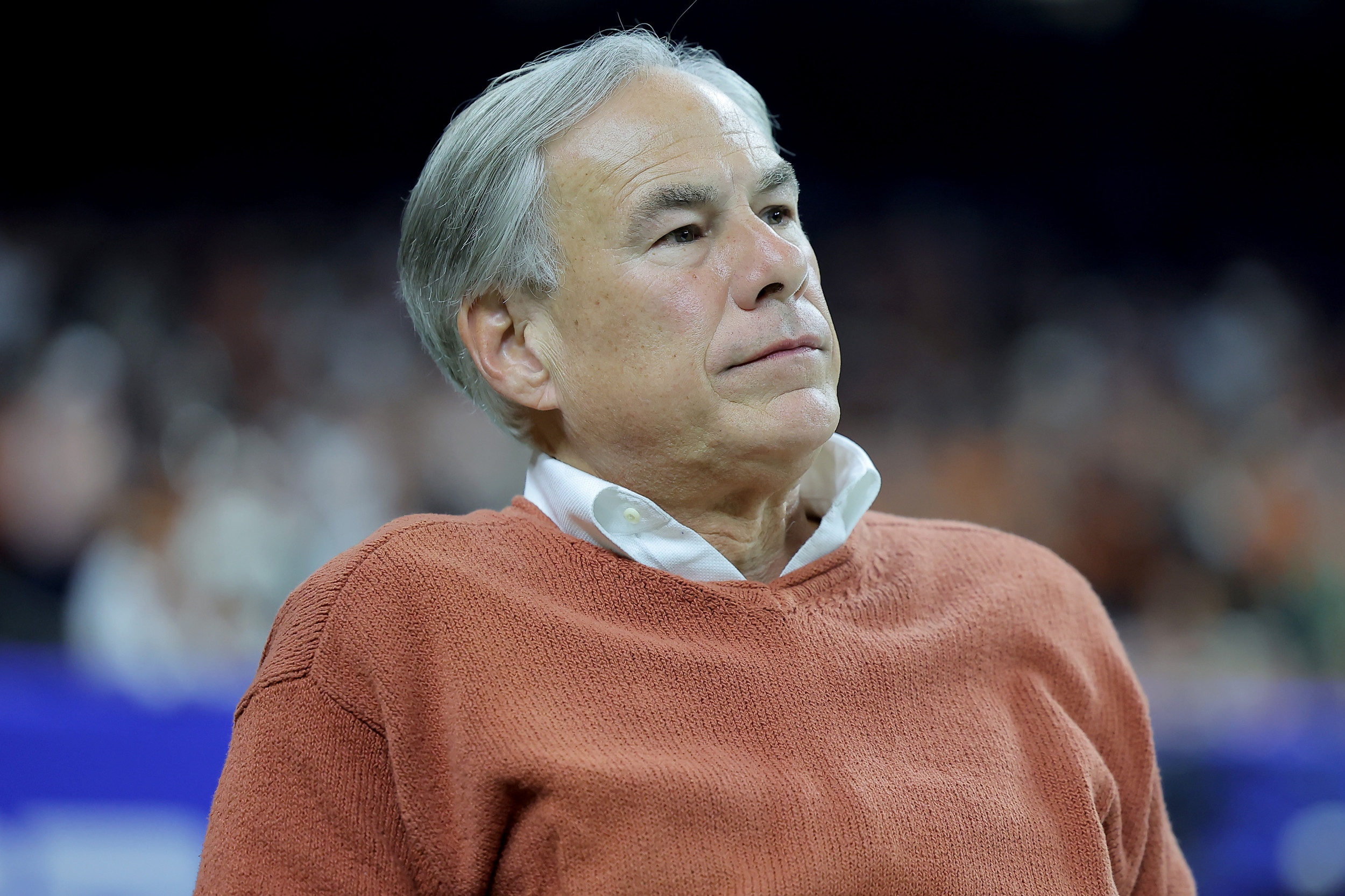 "Texas Governor's Unprecedented Border Plan Challenges Biden's Authority"